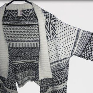 Warm Black & White Patterned Cardigan Sweater